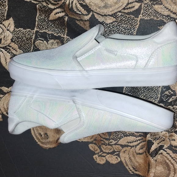 Vans Asher Deluxe Iridescent Slip-On Sneaker Size Women's 11 GUC - Picture 7 of 9